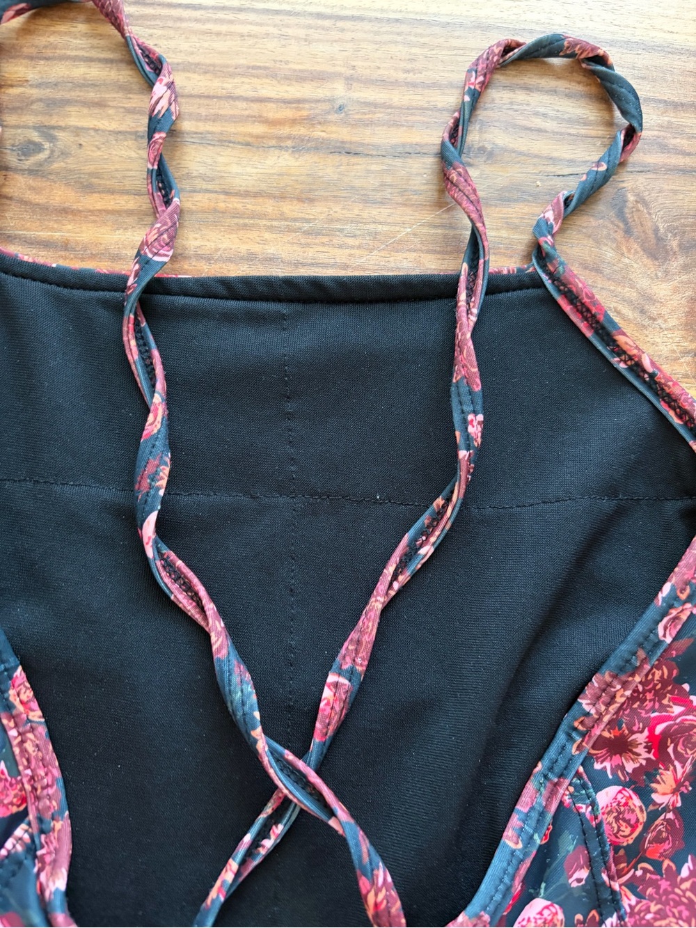 Albion Black Weekender One-Piece with floral ditzy pink/black pattern and tote - Picture 5 of 8